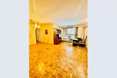 97-10 62 Drive #4J, Rego Park, NY 11374 - Photo 3