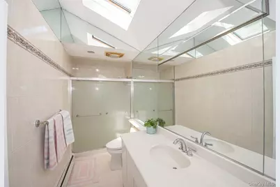 36 Middle Lane, Jericho, NY 11753 - Photo 15