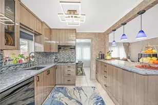 71-15 167th St, Fresh Meadows, NY 11365 - Photo 3