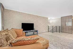 71-15 167th St, Fresh Meadows, NY 11365 - Photo 9