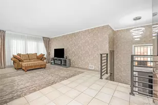 71-15 167th St, Fresh Meadows, NY 11365 - Photo 5