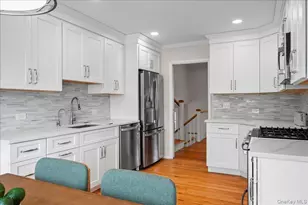 1079 Weaver St, New Rochelle, NY 10804 - Photo 15