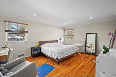 1079 Weaver Street, New Rochelle, NY 10804 - Photo 27