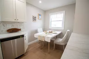 937 Hastings St, Baldwin, NY 11510 - Photo 11