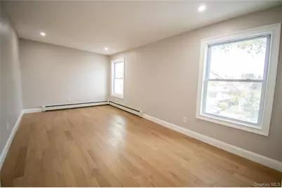 937 Hastings Street, Baldwin, NY 11510 - Photo 25