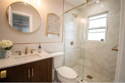 937 Hastings Street, Baldwin, NY 11510 - Photo 17