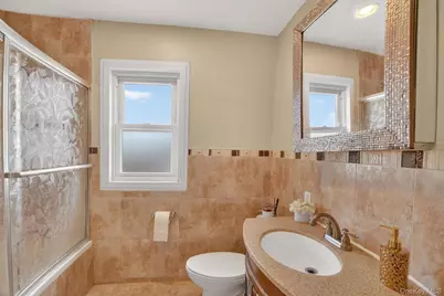 135 Midland Terrace, Yonkers, NY 10704 - Photo 11