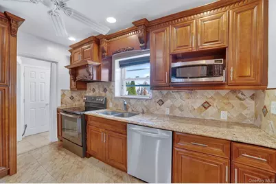 135 Midland Terrace, Yonkers, NY 10704 - Photo 7