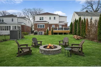 135 Midland Terrace, Yonkers, NY 10704 - Photo 21