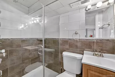 135 Midland Terrace, Yonkers, NY 10704 - Photo 17