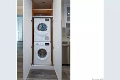 97 Carole #12-6B, Massapequa, NY 11758 - Photo 11