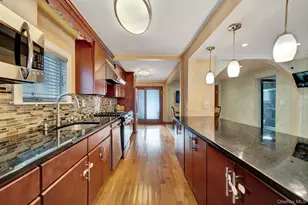 188-14 McLaughlin Ave, Hollis, NY 11423 - Photo 11