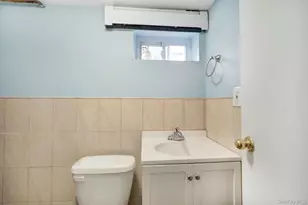 188-14 McLaughlin Ave, Hollis, NY 11423 - Photo 37