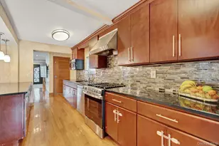 188-14 McLaughlin Ave, Hollis, NY 11423 - Photo 13