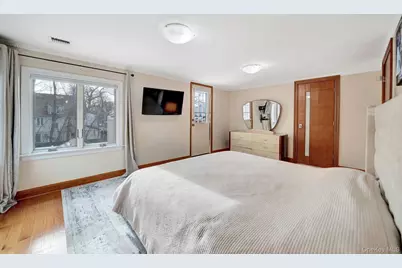 188-14 McLaughlin Avenue, Hollis, NY 11423 - Photo 27