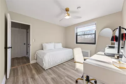 160-08 16th Avenue #2nd Floor, Whitestone, NY 11357 - Photo 9