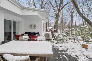 383 254th St, Bronx, NY 10471 - Photo 9