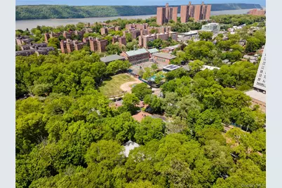 383 254th Street, Bronx, NY 10471 - Photo 33