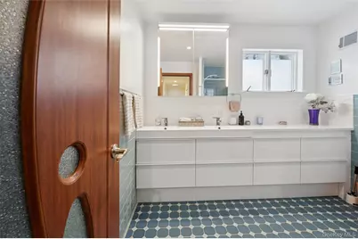 383 254th Street, Bronx, NY 10471 - Photo 19