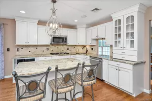 14 Donna Pl, East Islip, NY 11730 - Photo 13