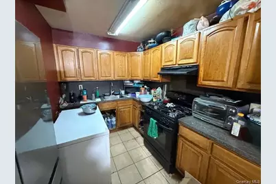 2120 Clinton, Bronx, NY 10457 - Photo 5