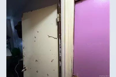 2120 Clinton, Bronx, NY 10457 - Photo 15