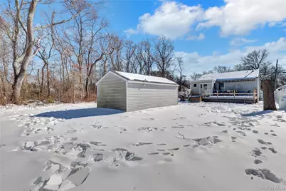 77 Baybright Drive, Shirley, NY 11967 - Photo 17