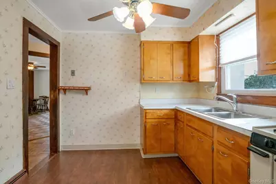 15 N Evarts Avenue, Elmsford, NY 10523 - Photo 11