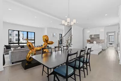 9 Sequoia Circle, Manhasset, NY 11030 - Photo 5