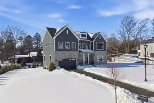 9 Sequoia Cir, Manhasset, NY 11030 - Photo 41