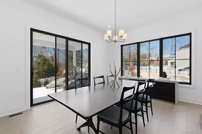 9 Sequoia Circle, Manhasset, NY 11030 - Photo 9