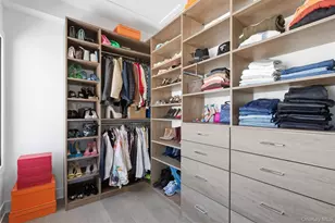 9 Sequoia Cir, Manhasset, NY 11030 - Photo 25