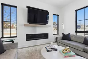 9 Sequoia Cir, Manhasset, NY 11030 - Photo 29