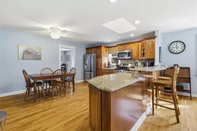 29 Norwich Avenue, Lynbrook, NY 11563 - Photo 13