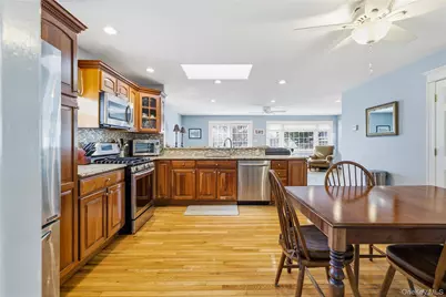 29 Norwich Avenue, Lynbrook, NY 11563 - Photo 11