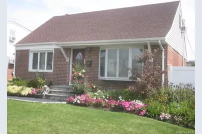 67 Combes Avenue, Hicksville, NY 11801 - Photo 3