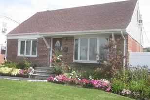 67 Combes Ave, Hicksville, NY 11801 - Photo 3