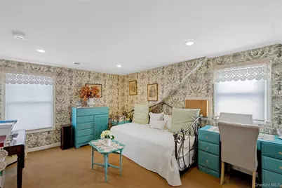 67 Combes Avenue, Hicksville, NY 11801 - Photo 17