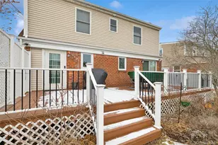 67 Combes Ave, Hicksville, NY 11801 - Photo 27