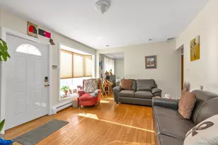 88 Spruce Ln, Valley Stream, NY 11581 - Photo 5