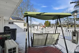 5 Plum Tree Ln, Commack, NY 11725 - Photo 19