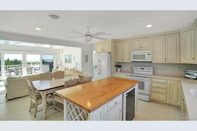 431 Dune Road, Westhampton Beach, NY 11978 - Photo 13