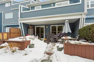 100 Baker Ct, Island Park, NY 11558 - Photo 35