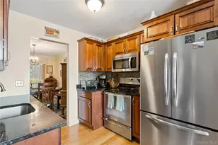 100 Baker Ct, Island Park, NY 11558 - Photo 23