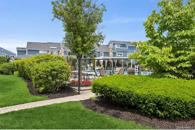 100 Baker Court #85, Island Park, NY 11558 - Photo 7