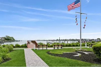 100 Baker Court #85, Island Park, NY 11558 - Photo 3