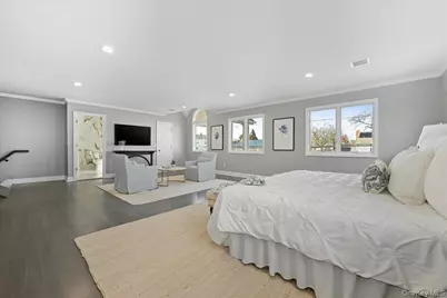 1050 Hastings Street, Baldwin, NY 11510 - Photo 35