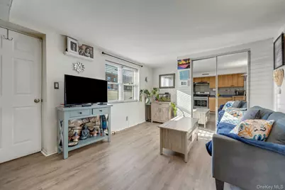 156 Revere Avenue, Bronx, NY 10465 - Photo 17