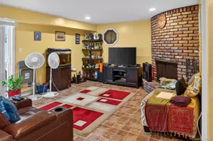 815 Iris Pl, West Hempstead, NY 11552 - Photo 15