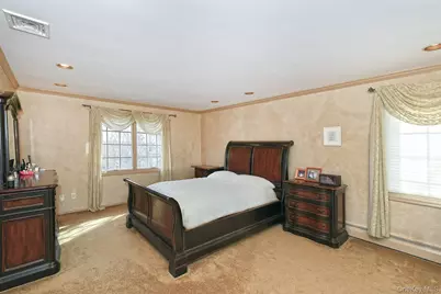 17 Susan Lane, Dix Hills, NY 11746 - Photo 17